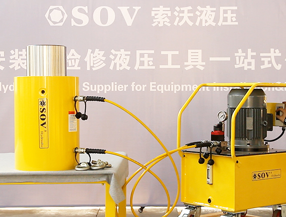 腾博会液压sov电动泵+500吨液压千斤顶顶升